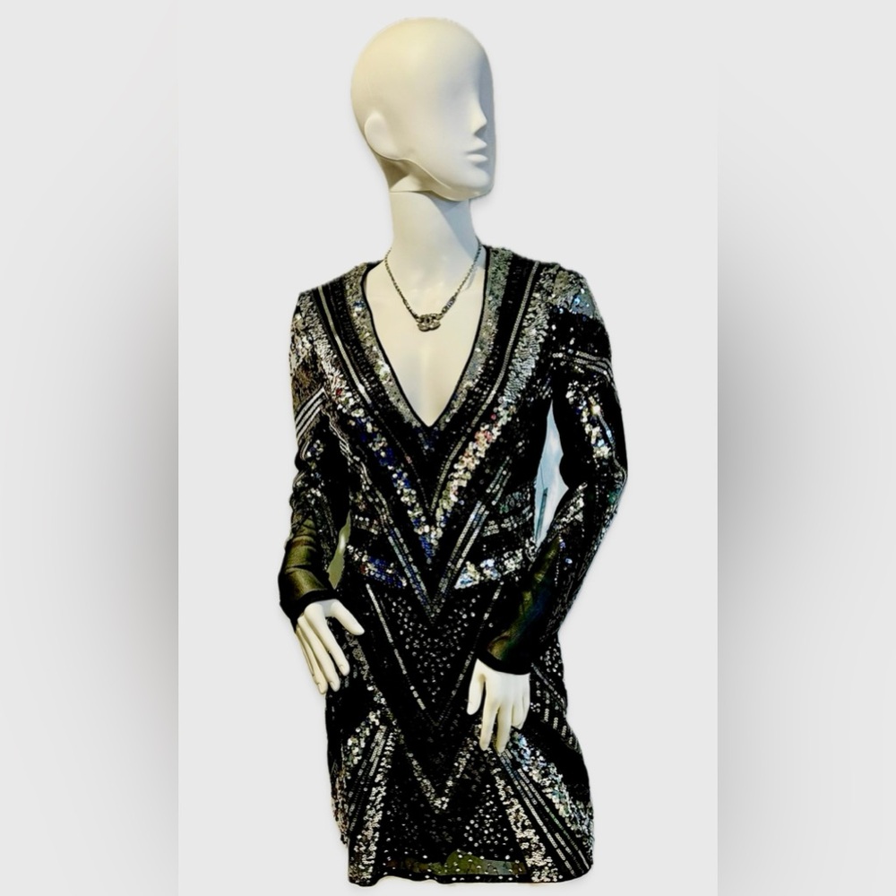 Gorgeous black and silver sequins dress